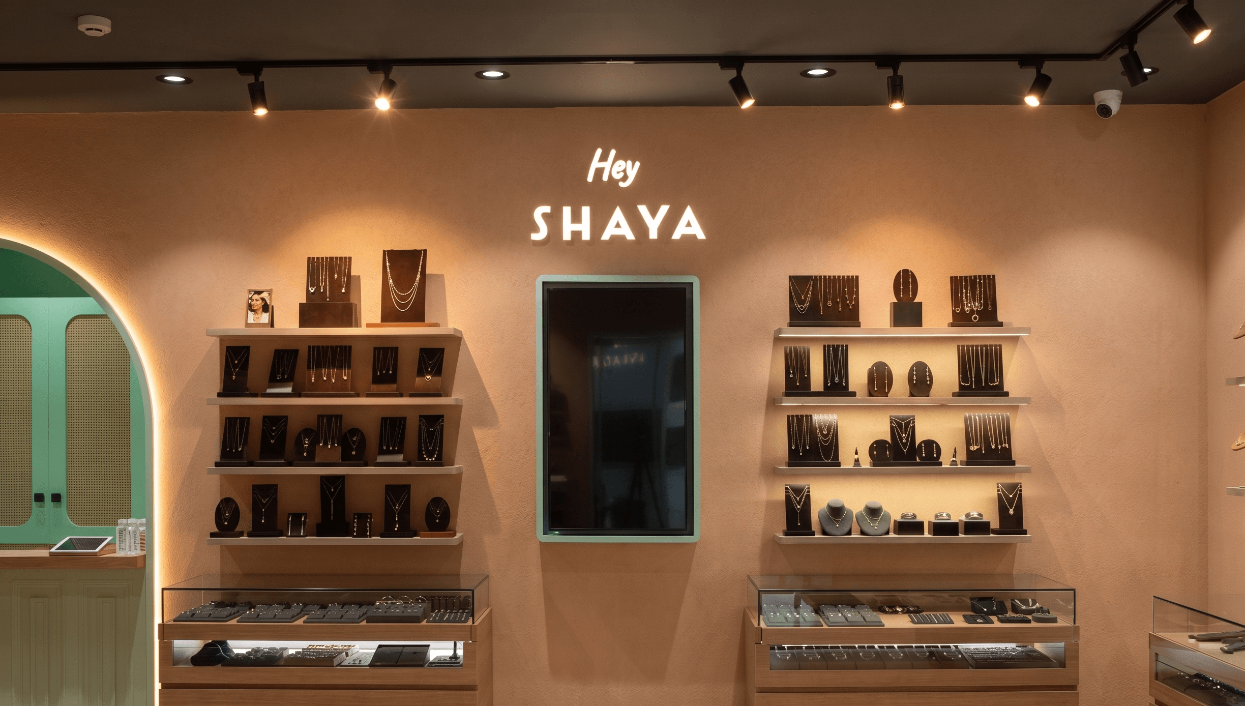 Shaya by CaratLane